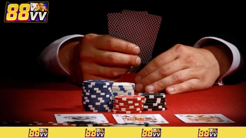 Làm giàu từ poker